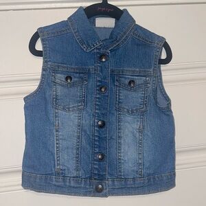 Little kids Jean vest, size 4T.